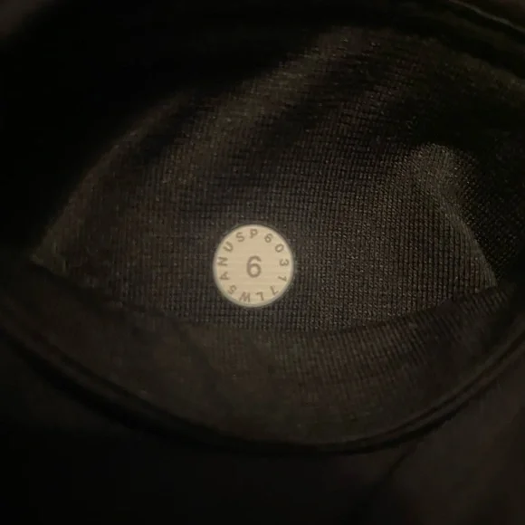 Size 6 Lululemon Leggings - Picture 4 of 7